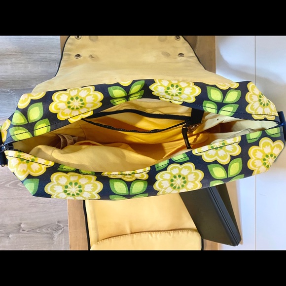 Petunia Pickle Bottom Diaper Bag - Picture 3 of 8